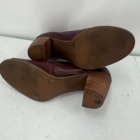 Lucky Brand JOAL 8M Peep Toe Ankle Booties Burgundy Leather V-Cut Stacked Heel - Picture 4 of 8